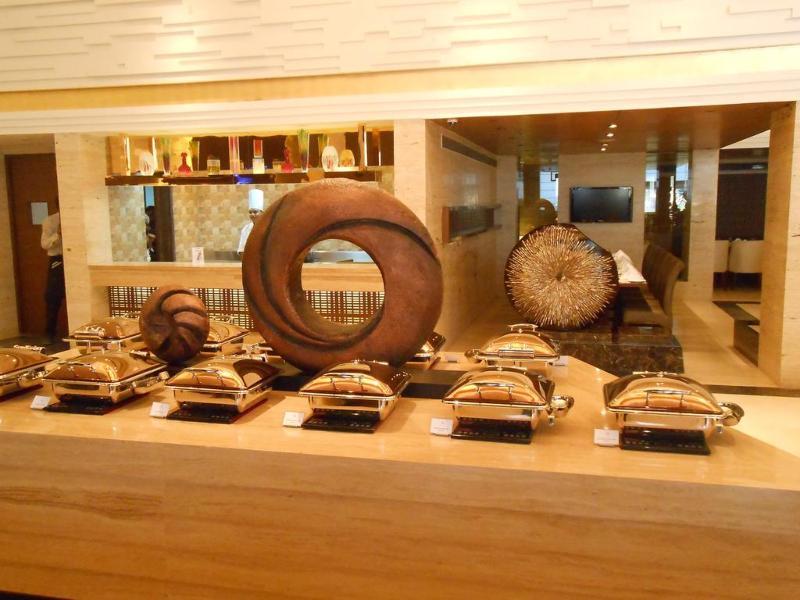 Park Ascent Hotel Noida Kültér fotó